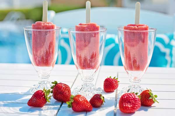 Für den Sommer - Erdbeereis am Stiel